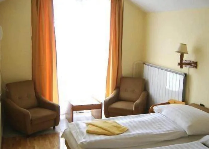 Hotel Bara Junior Budapest