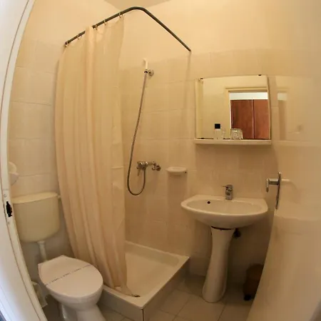 Bara Junior 2* Boedapest