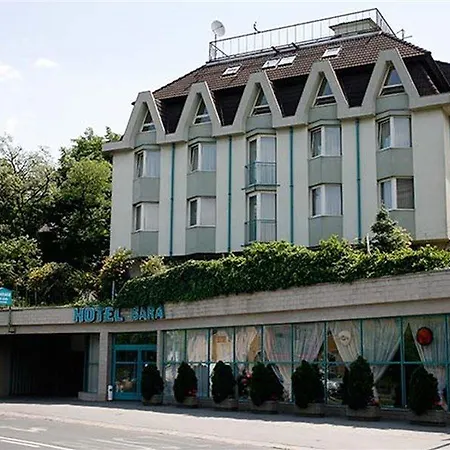 Hotel Bara Junior Budapest