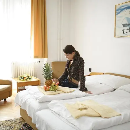 Bara Junior 2* Budapest