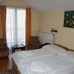 Hotel Bara Junior
