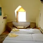 Bara Junior Hotel Budapest