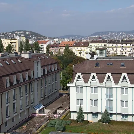 Otel Bara Junior
