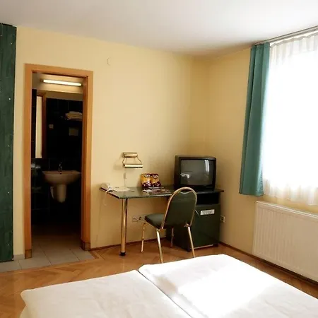 Bara Junior Otel 2*