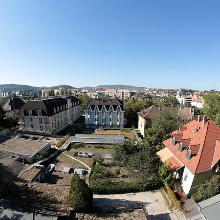 Bara Junior Otel Budapeşte