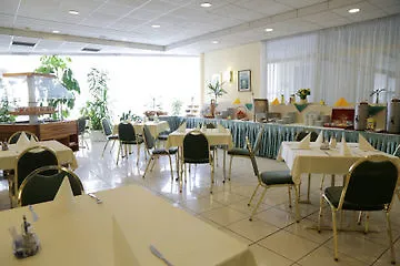 Bara Junior 2* Budapeşte