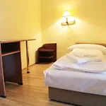Bara Junior 2* Budapest